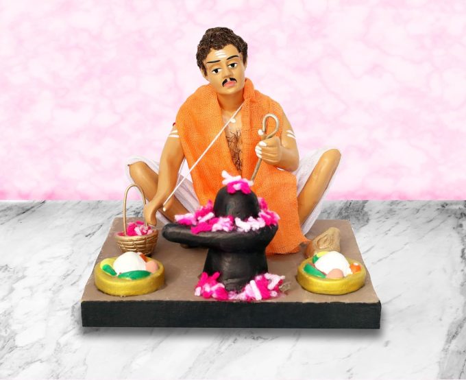 Krishnanagar Handmade Clay Gift & Décor | Basic- Sitting Human Figure Miniature Idol - Priest